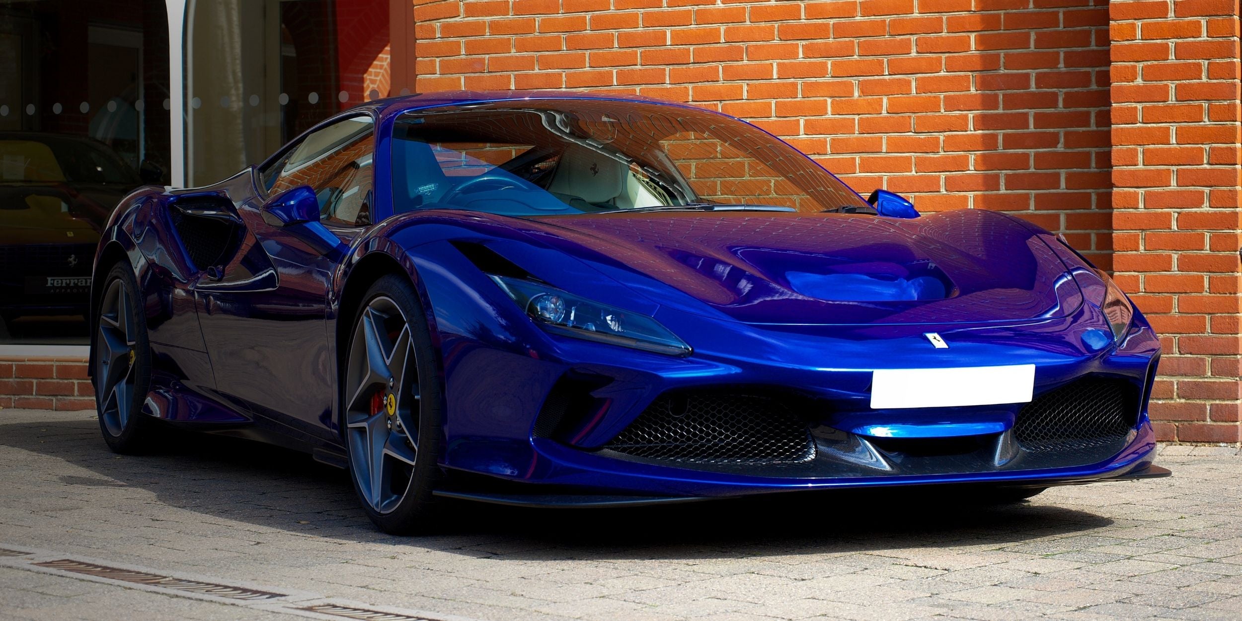 autotech-F8-Tributo.jpg